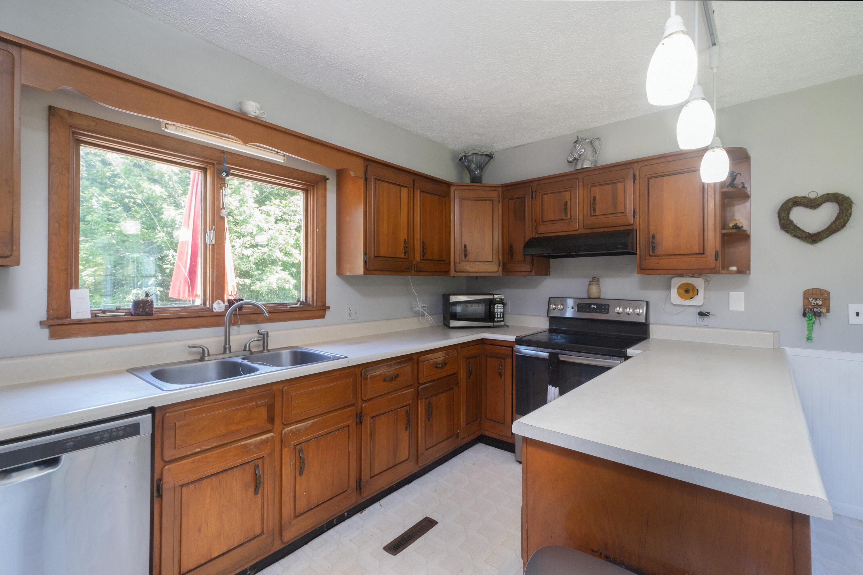 648 East Pittston Road Pittston, ME 04345 - Photo 9 of 39 648EPittstonRD-CPowell-20