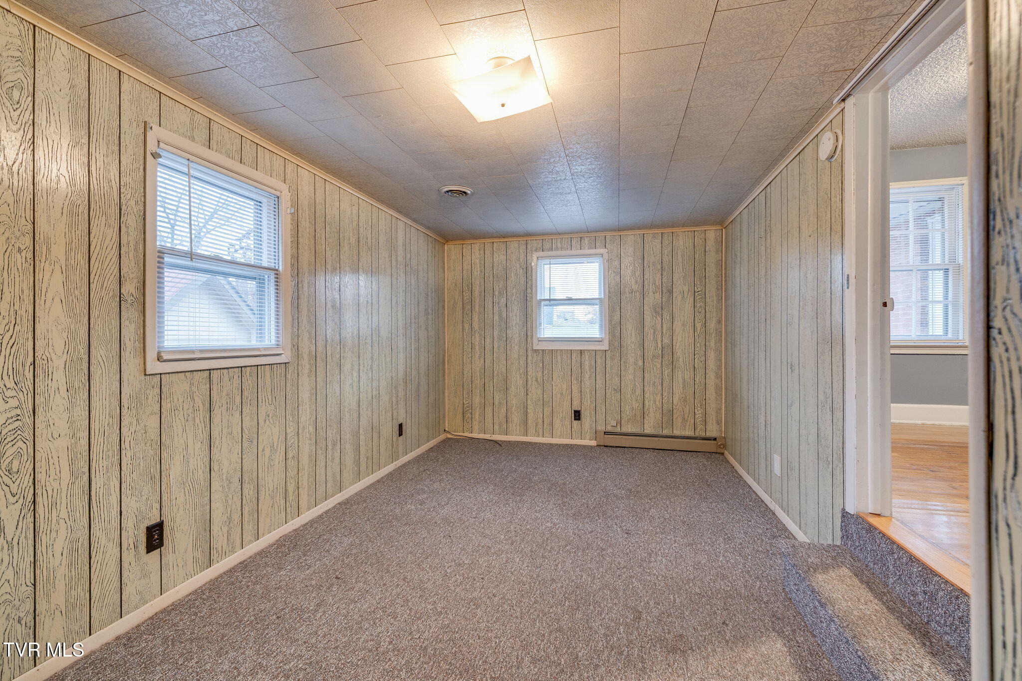 813 Haynes Street Bristol, TN 37620 - Photo 14 of 38 013