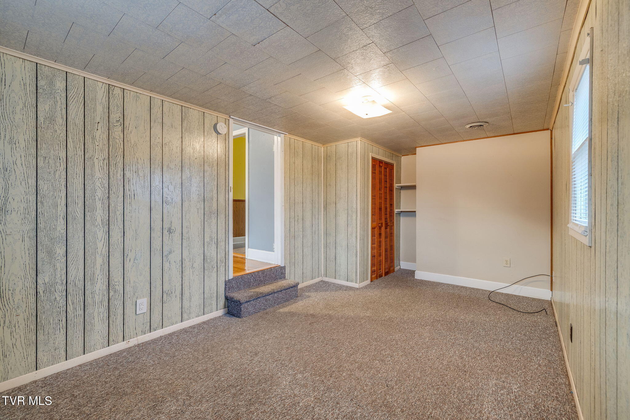 813 Haynes Street Bristol, TN 37620 - Photo 15 of 38 014