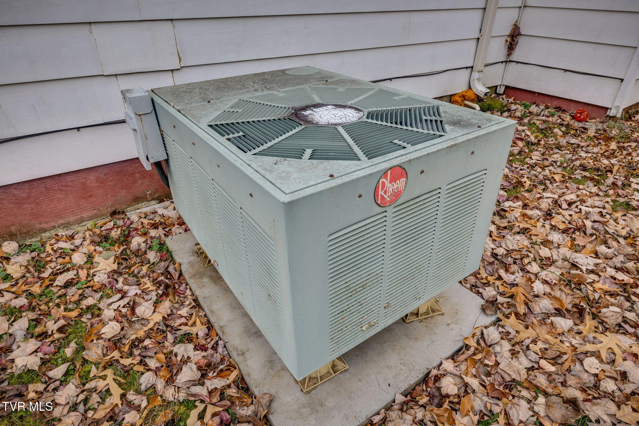 813 Haynes Street Bristol, TN 37620 - Photo 26 of 38 025