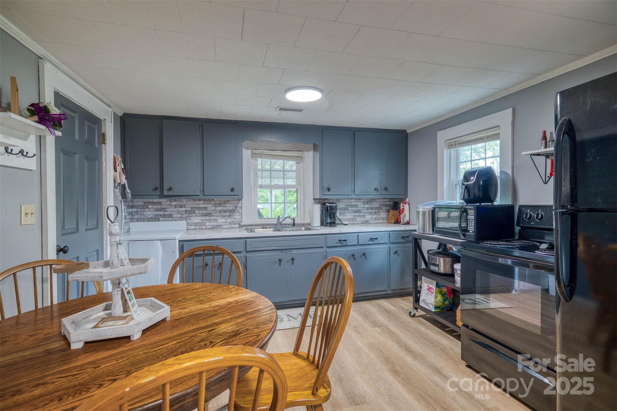 175 Duke Street Granite Falls, NC 28630 - Photo 13 of 23 Gallery Image 13