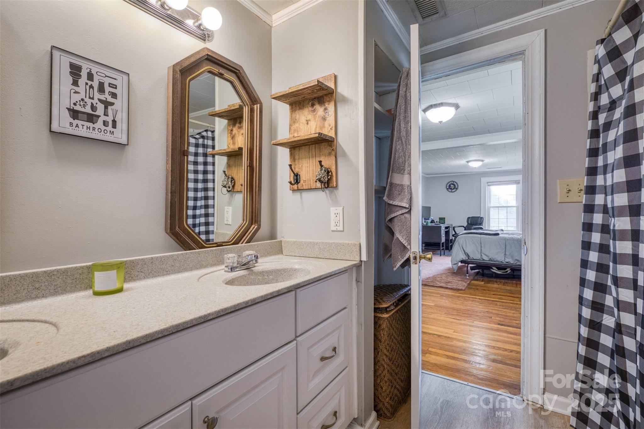 175 Duke Street Granite Falls, NC 28630 - Photo 18 of 23 Gallery Image 18
