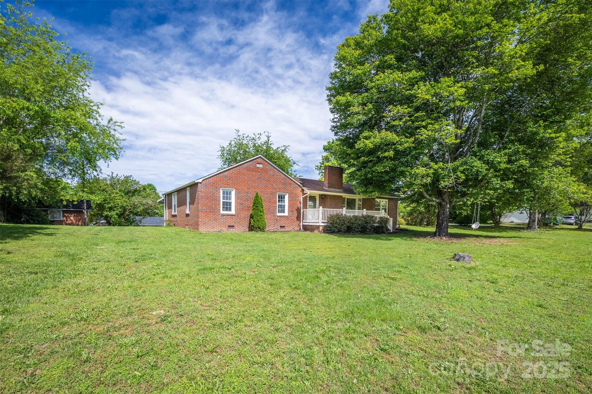 175 Duke Street Granite Falls, NC 28630 - Photo 3 of 23 Gallery Image 3