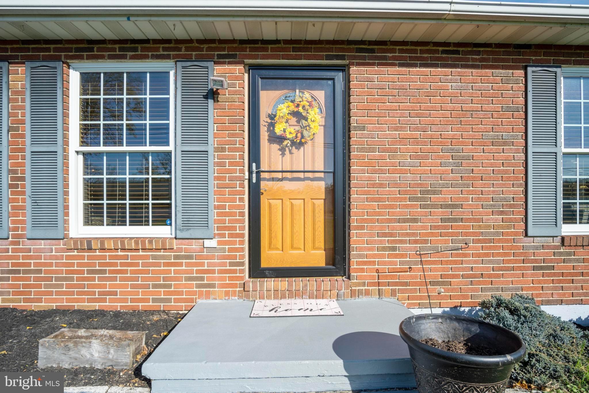 231 Alters Road Carlisle, PA 17015 - Photo 3 of 31 Gallery Image 3
