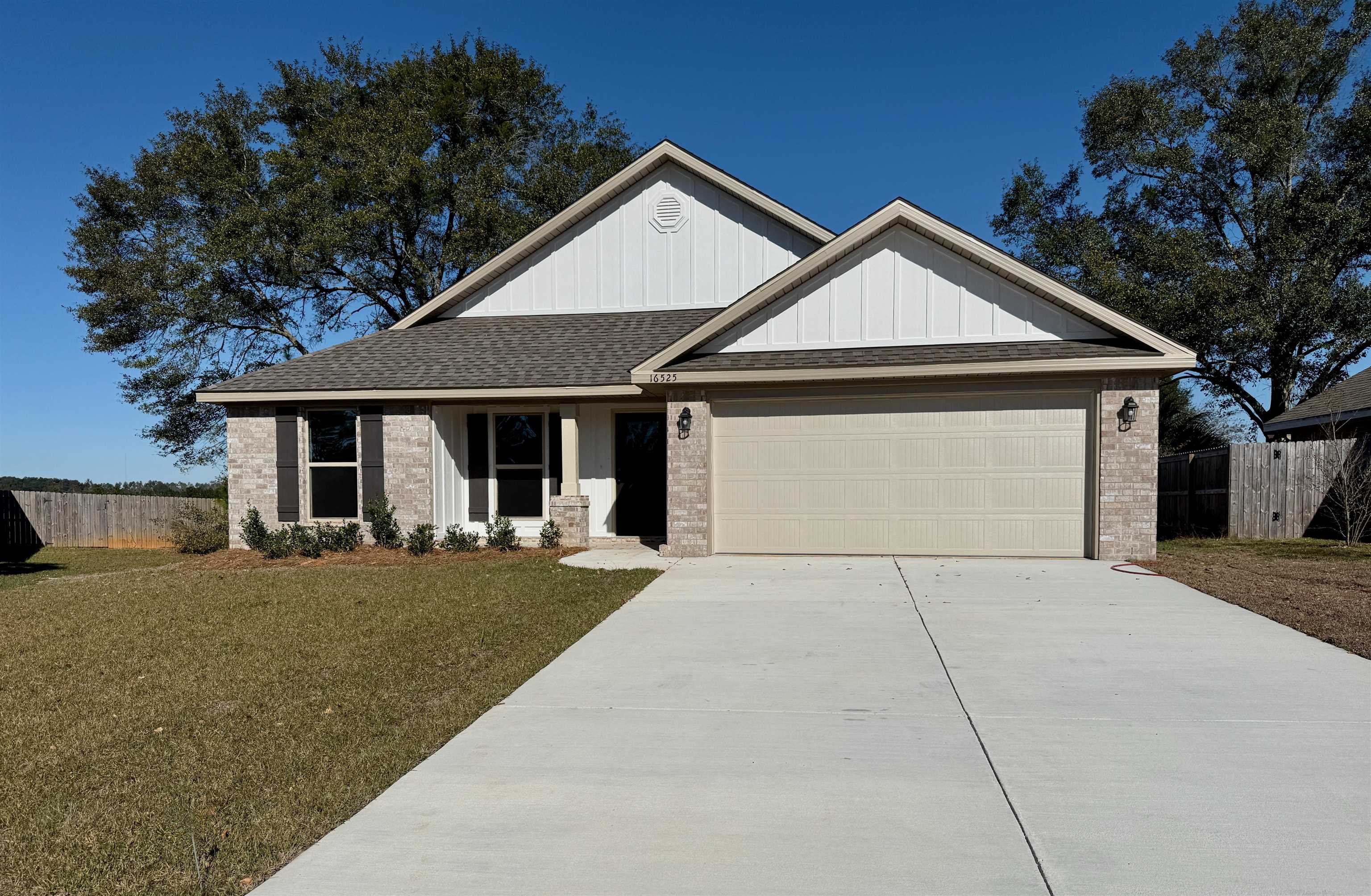16525 Scepter Court Loxley, AL 36551 - Photo 2 of 11 Front Of Structure