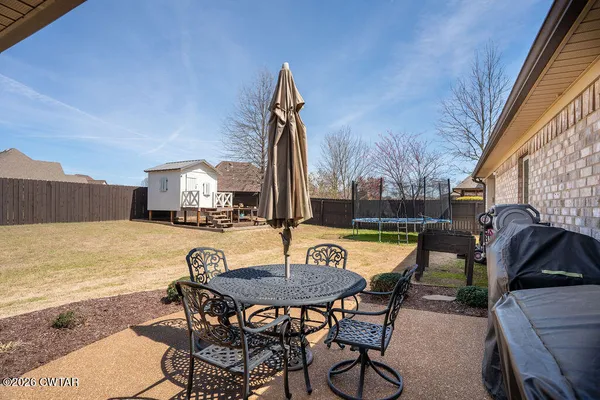 $484,900 | 19 Ravenwood Drive, Jackson, TN 38305