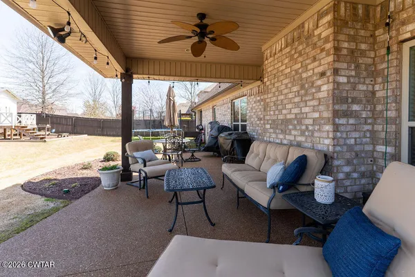 $484,900 | 19 Ravenwood Drive, Jackson, TN 38305