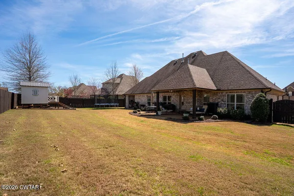 $484,900 | 19 Ravenwood Drive, Jackson, TN 38305