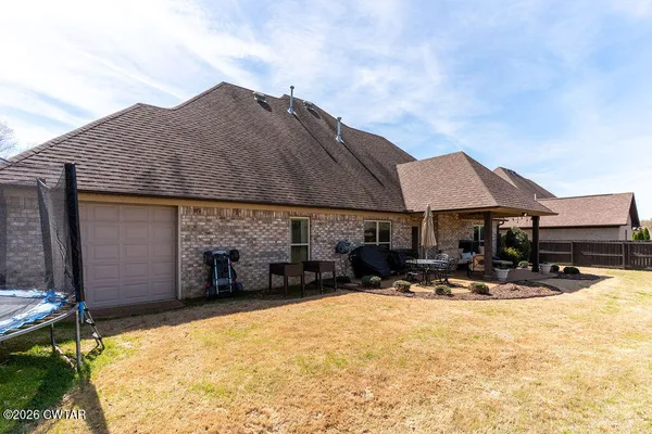 $484,900 | 19 Ravenwood Drive, Jackson, TN 38305