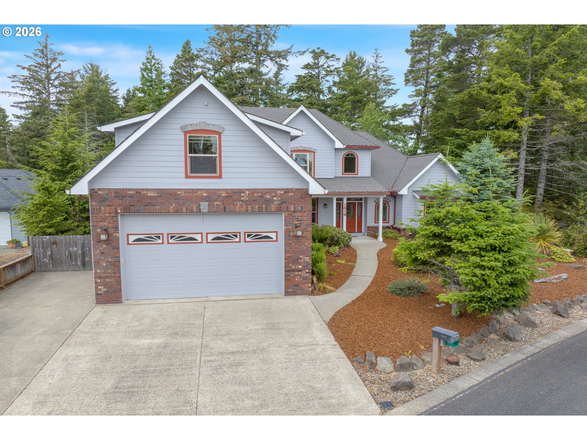 1619 Willow Loop Florence, OR 97439 - Photo 1 of 47