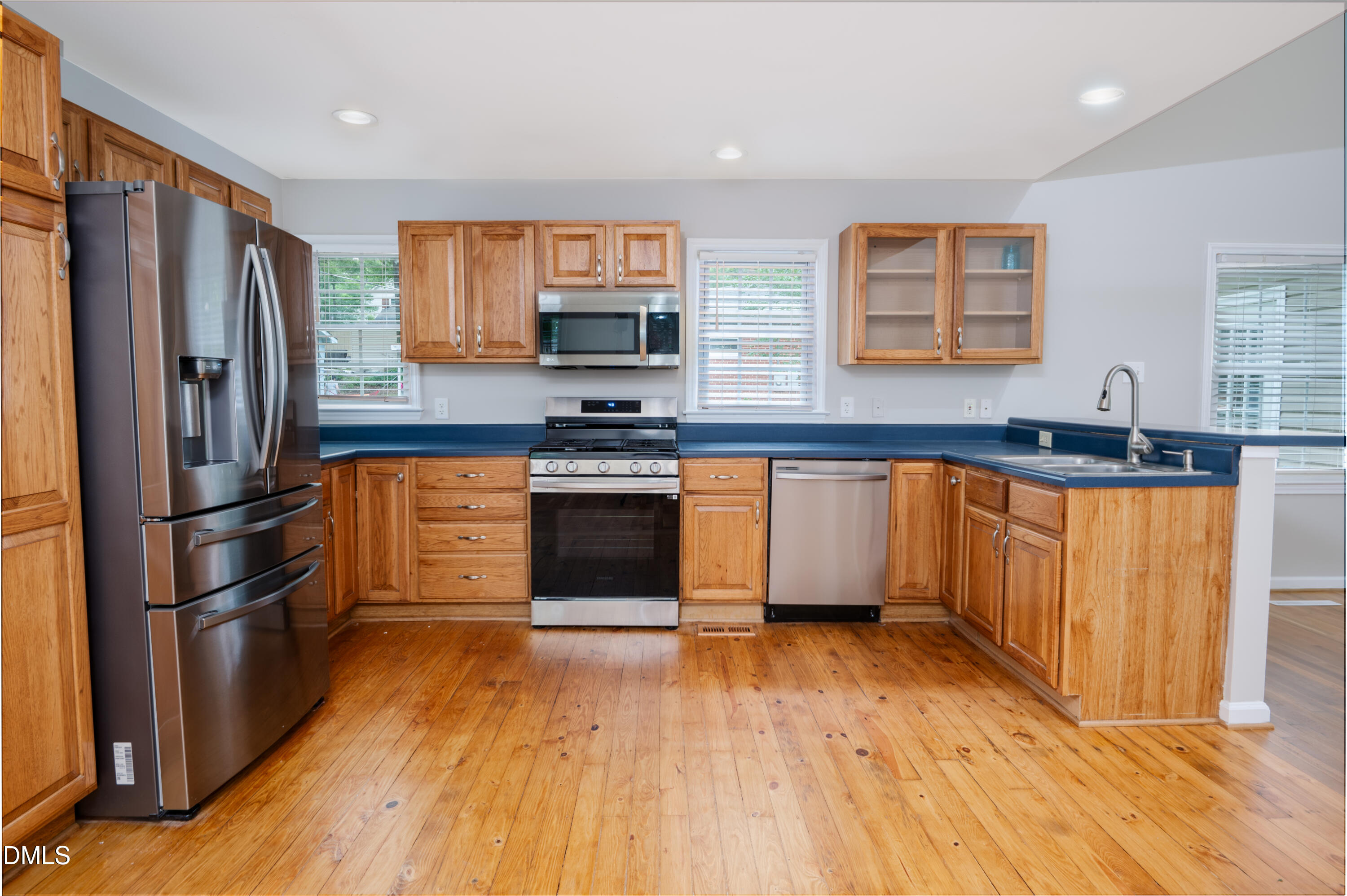 4220 Hope Valley Road Durham, NC 27707 - Photo 17 of 63 4-32