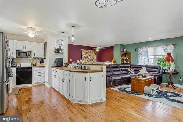 $495,000 | 321 Maryland Avenue, Pasadena, MD 21122