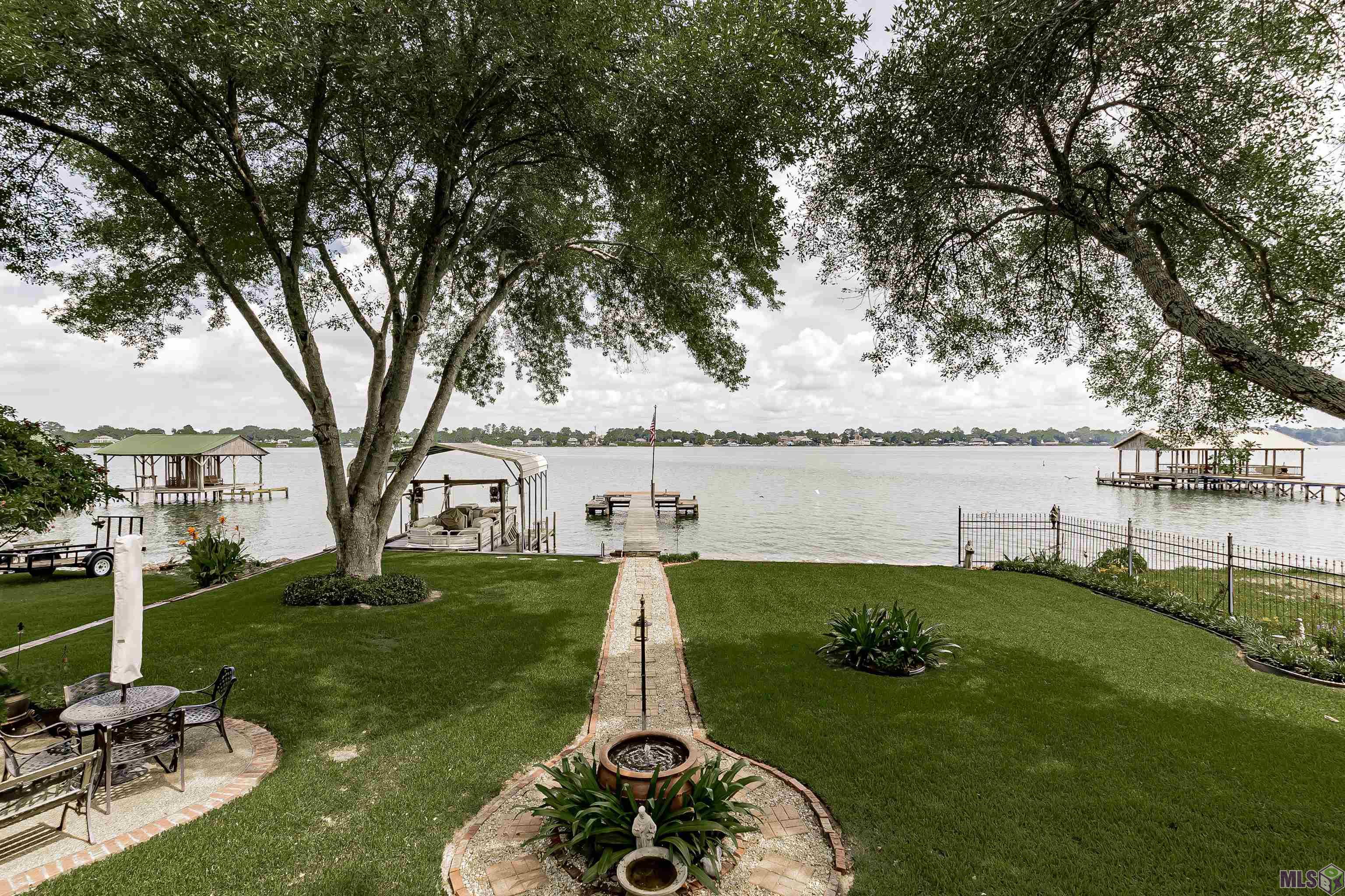 10261 Island Road Ventress, LA 70783 - Photo 2 of 41