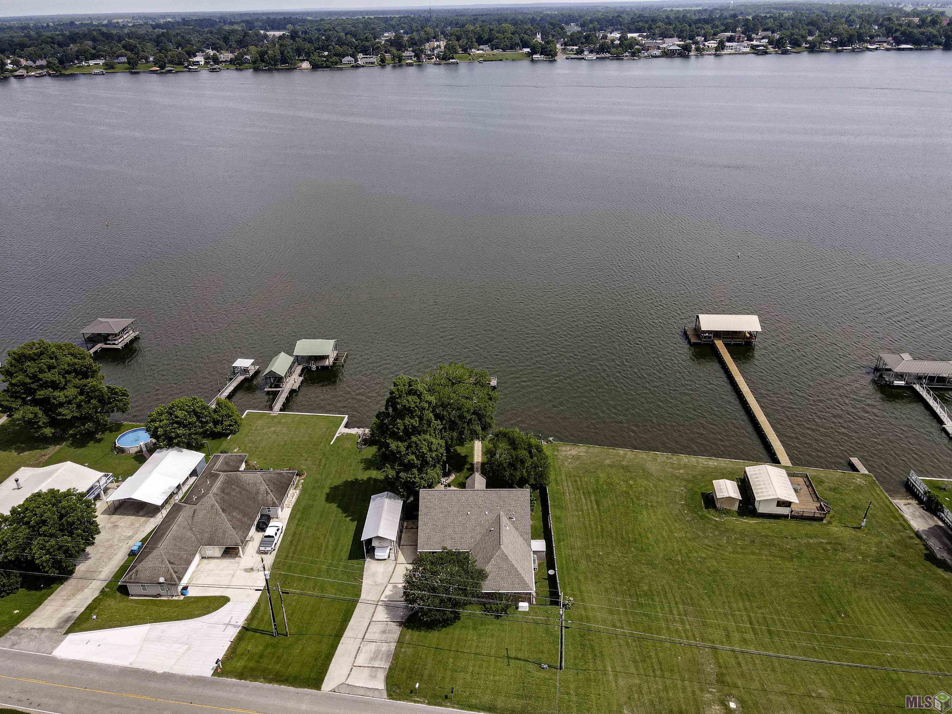 10261 Island Road Ventress, LA 70783 - Photo 9 of 41