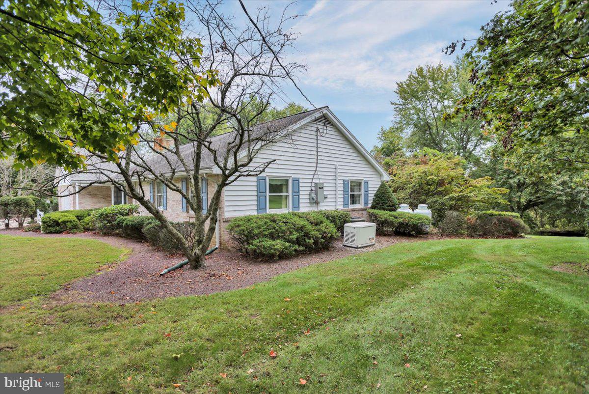 3070 Welsh Road Mohnton, PA 19540 - Photo 3 of 34