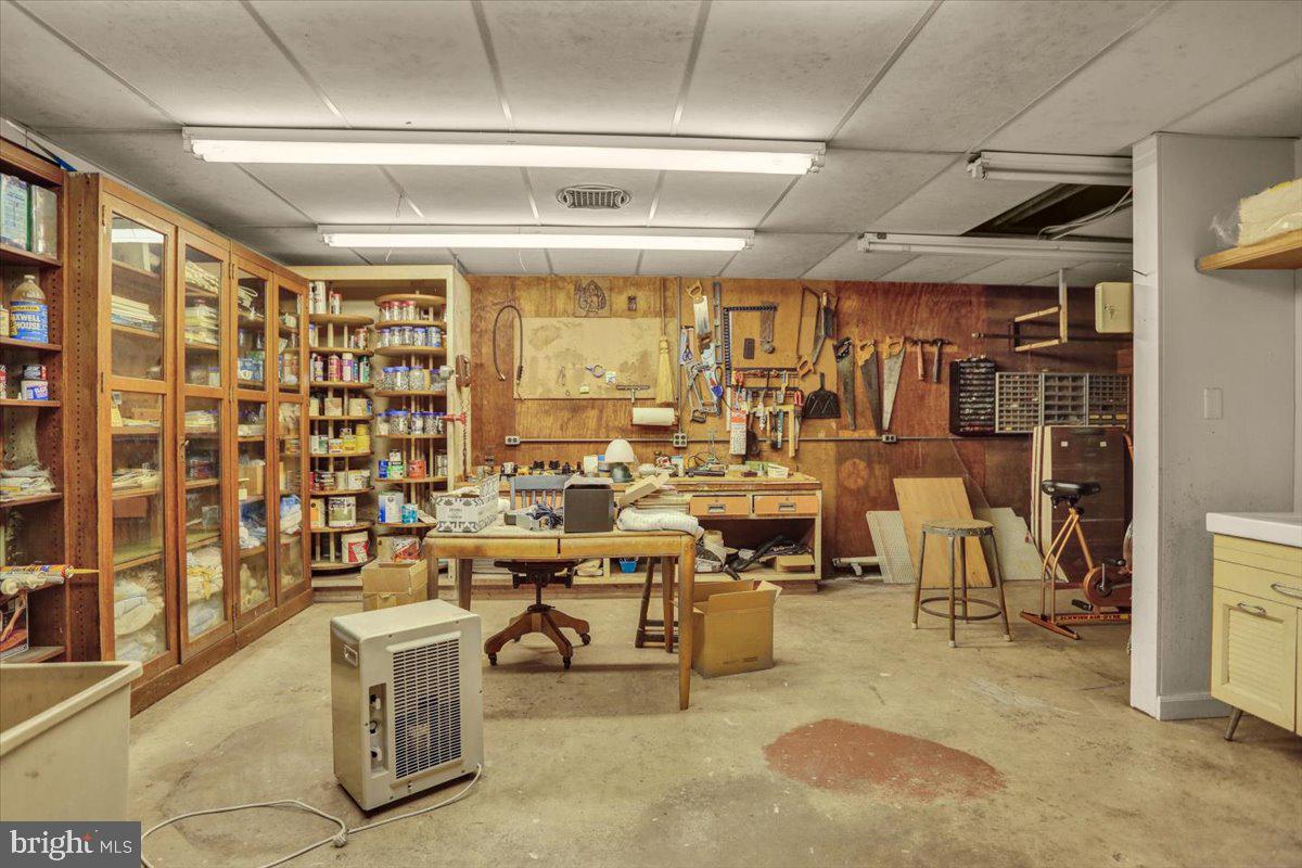 3070 Welsh Road Mohnton, PA 19540 - Photo 30 of 34