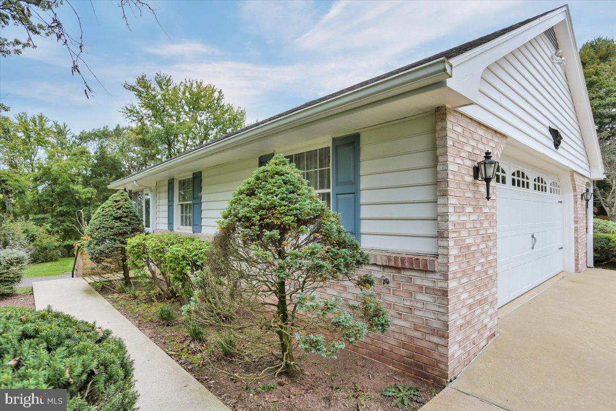 3070 Welsh Road Mohnton, PA 19540 - Photo 4 of 34