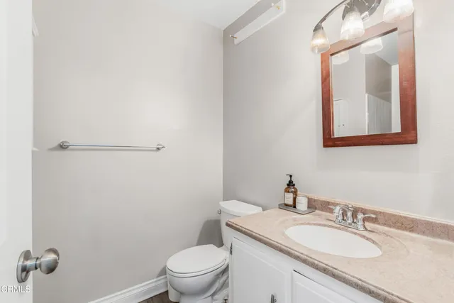 $999,999 | 933 Cayo Grande Court, Newbury Park, CA 91320