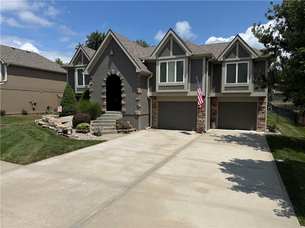 911 Chisam Road Kearney, MO 64060 - Photo 1 of 6