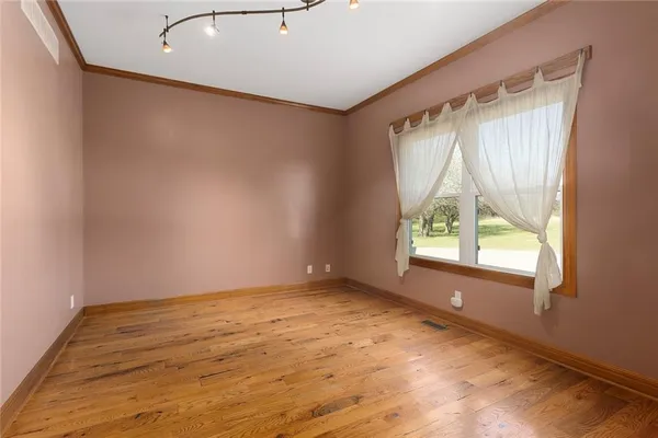 $690,000 | 11112 East 227th Street, Peculiar, MO 64078
