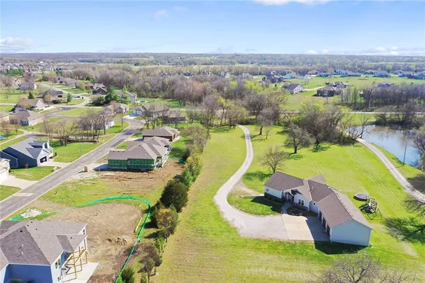 $690,000 | 11112 East 227th Street, Peculiar, MO 64078