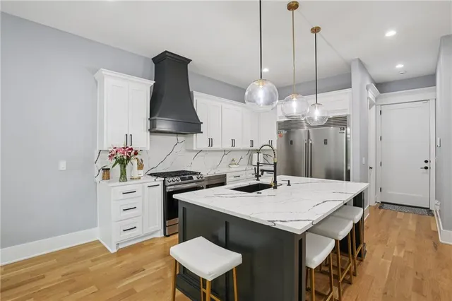 $599,900 | 5443 North 101st Terrace, Kansas City, KS 66109