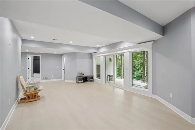 $599,900 | 5443 North 101st Terrace, Kansas City, KS 66109