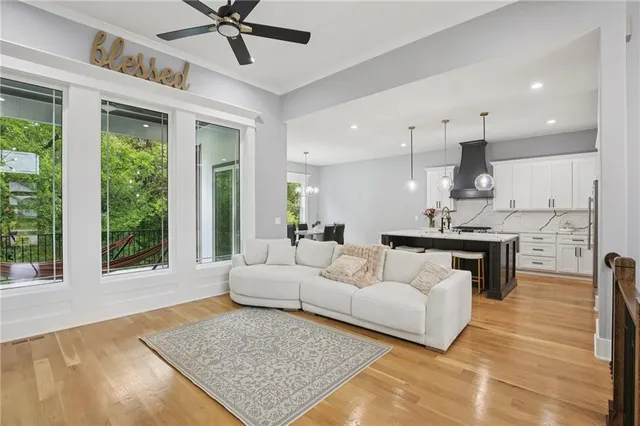 $599,900 | 5443 North 101st Terrace, Kansas City, KS 66109