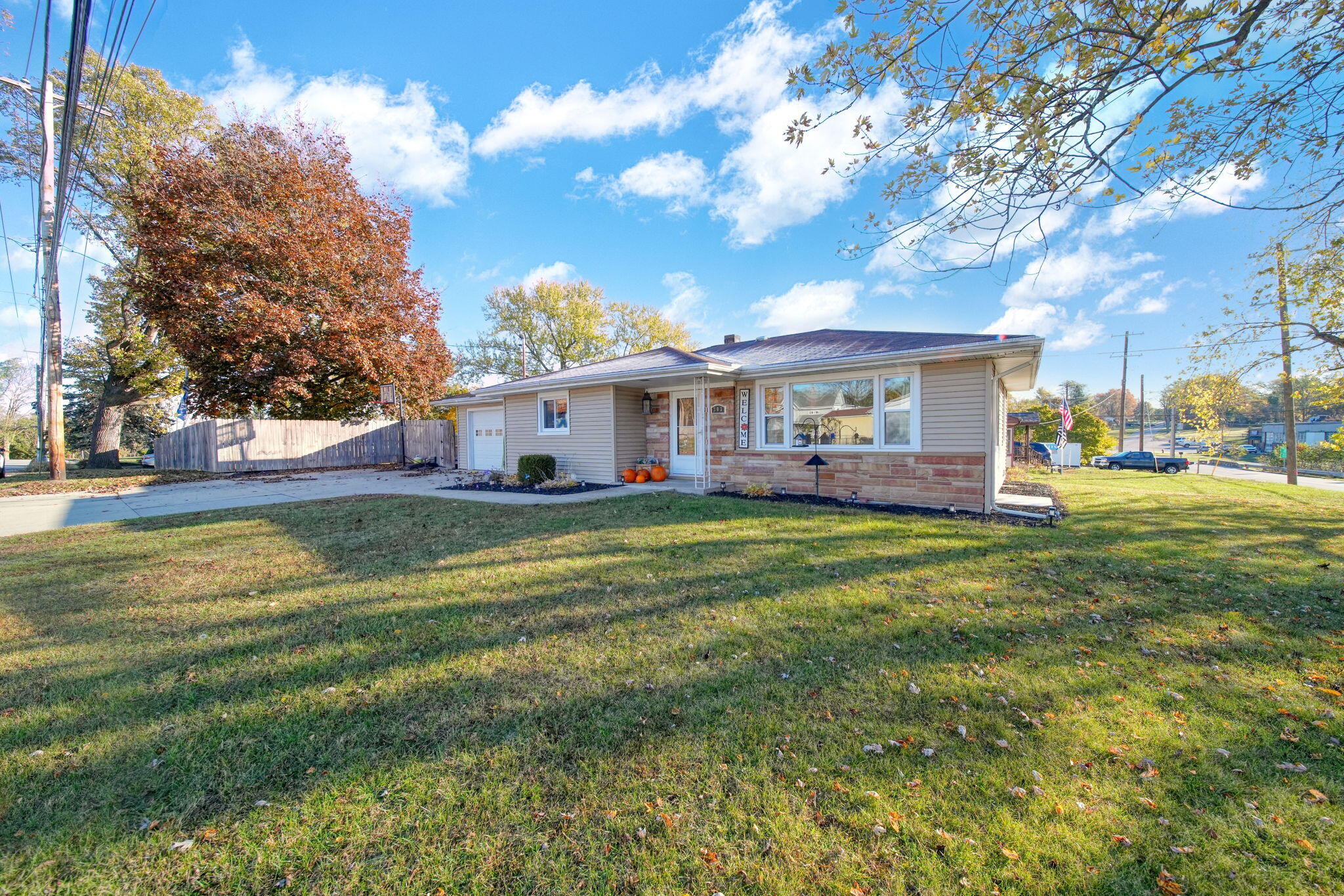 303 Tecumseh Street Brooklyn, MI 49230 - Photo 5 of 41 1-web-or-mls-DSC01331_HDR
