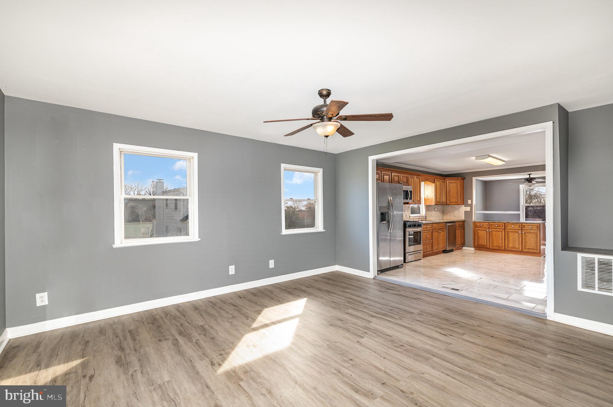 7924 33rd Street Rosedale, MD 21237 - Photo 8 of 27 Living Room