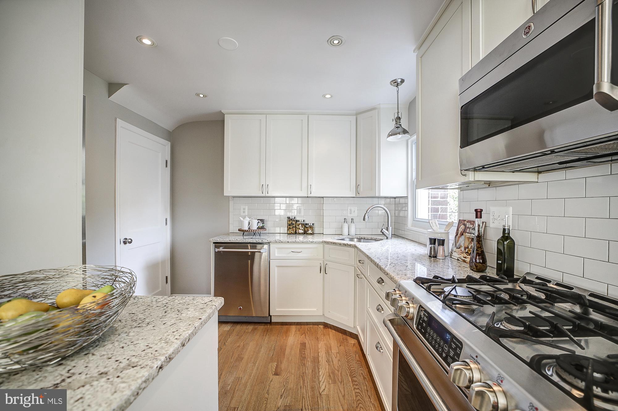 2045 North Brandywine Street Arlington, VA 22207 - Photo 11 of 32