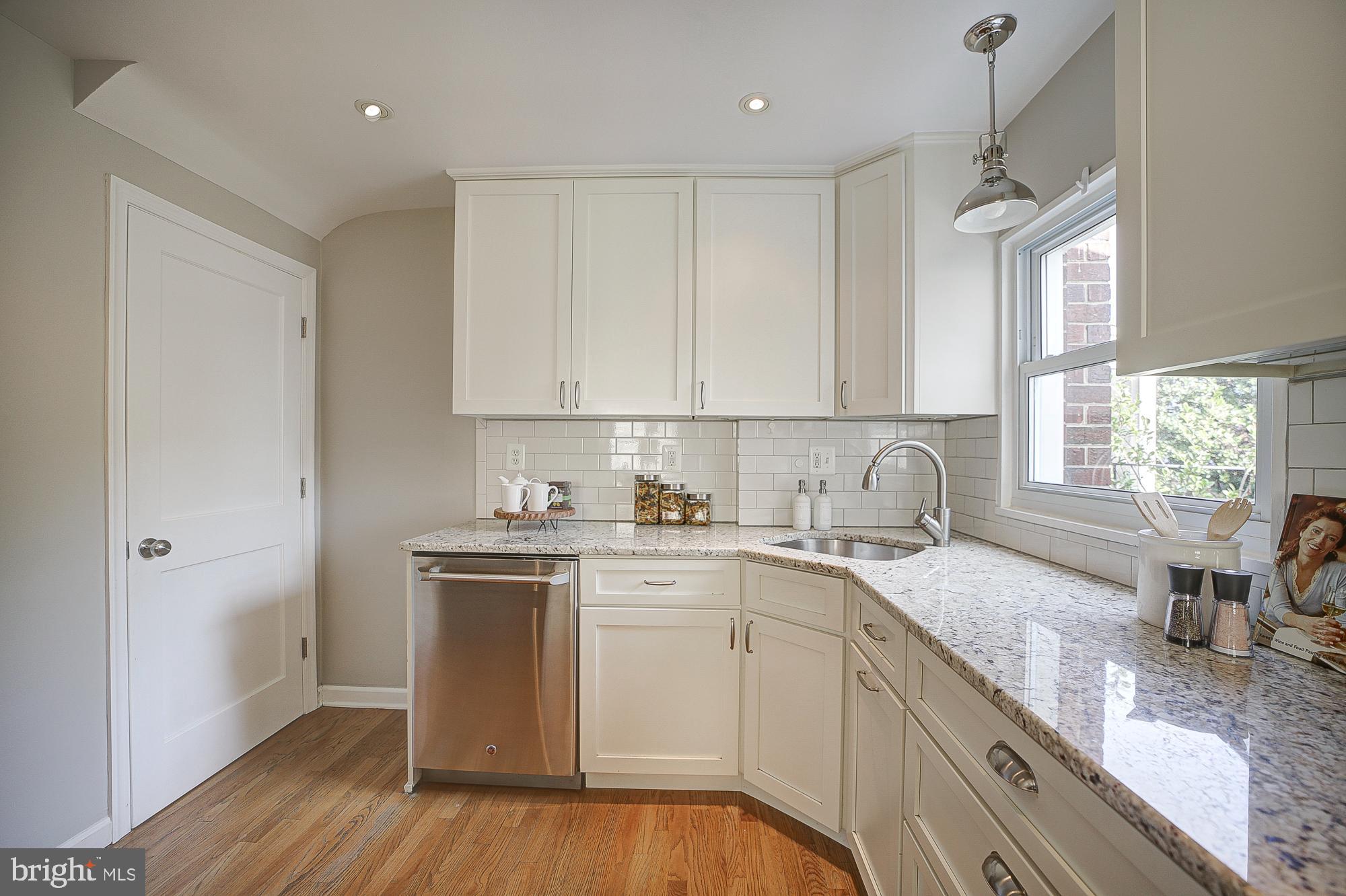 2045 North Brandywine Street Arlington, VA 22207 - Photo 12 of 32