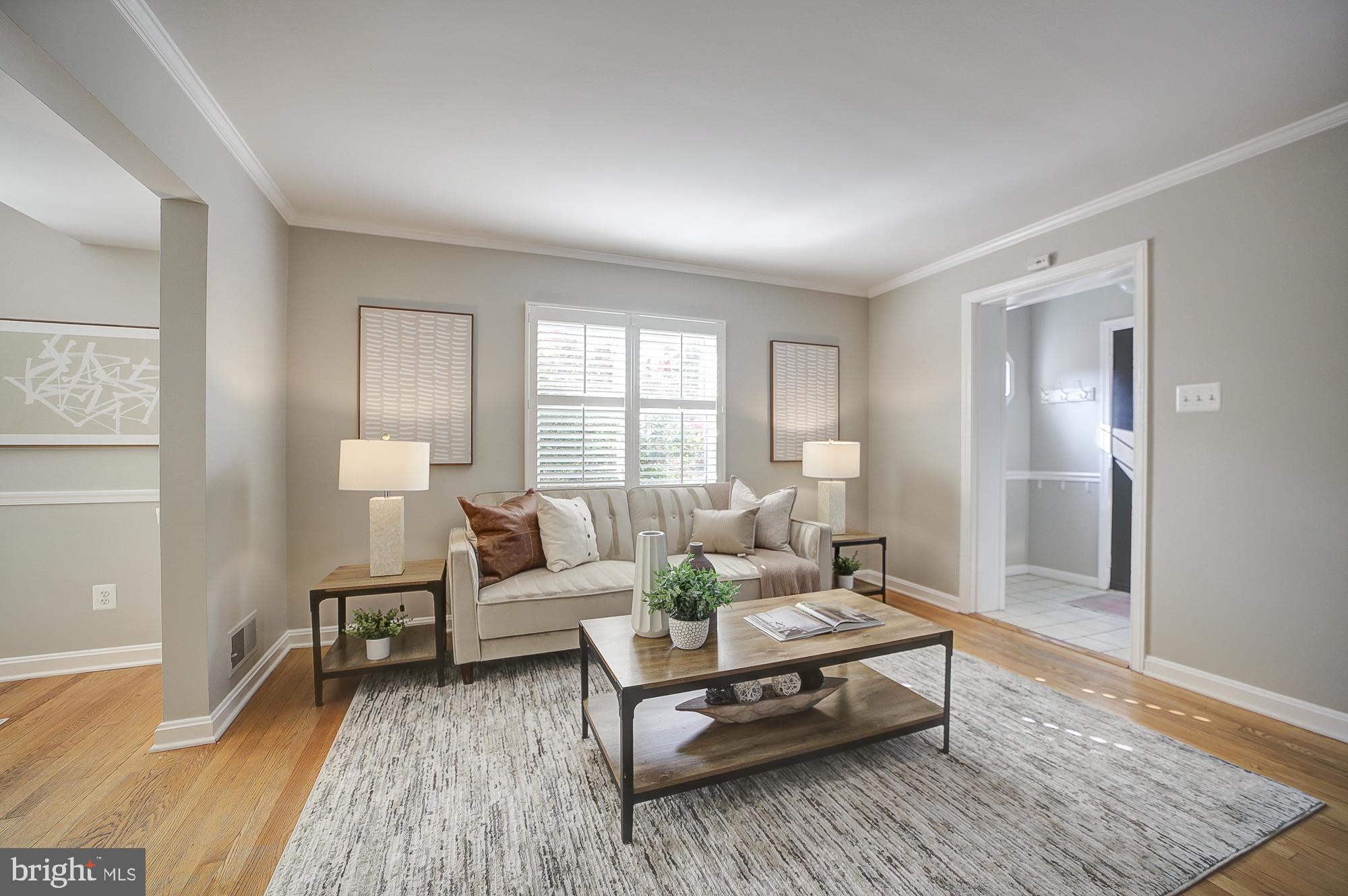 2045 North Brandywine Street Arlington, VA 22207 - Photo 2 of 32