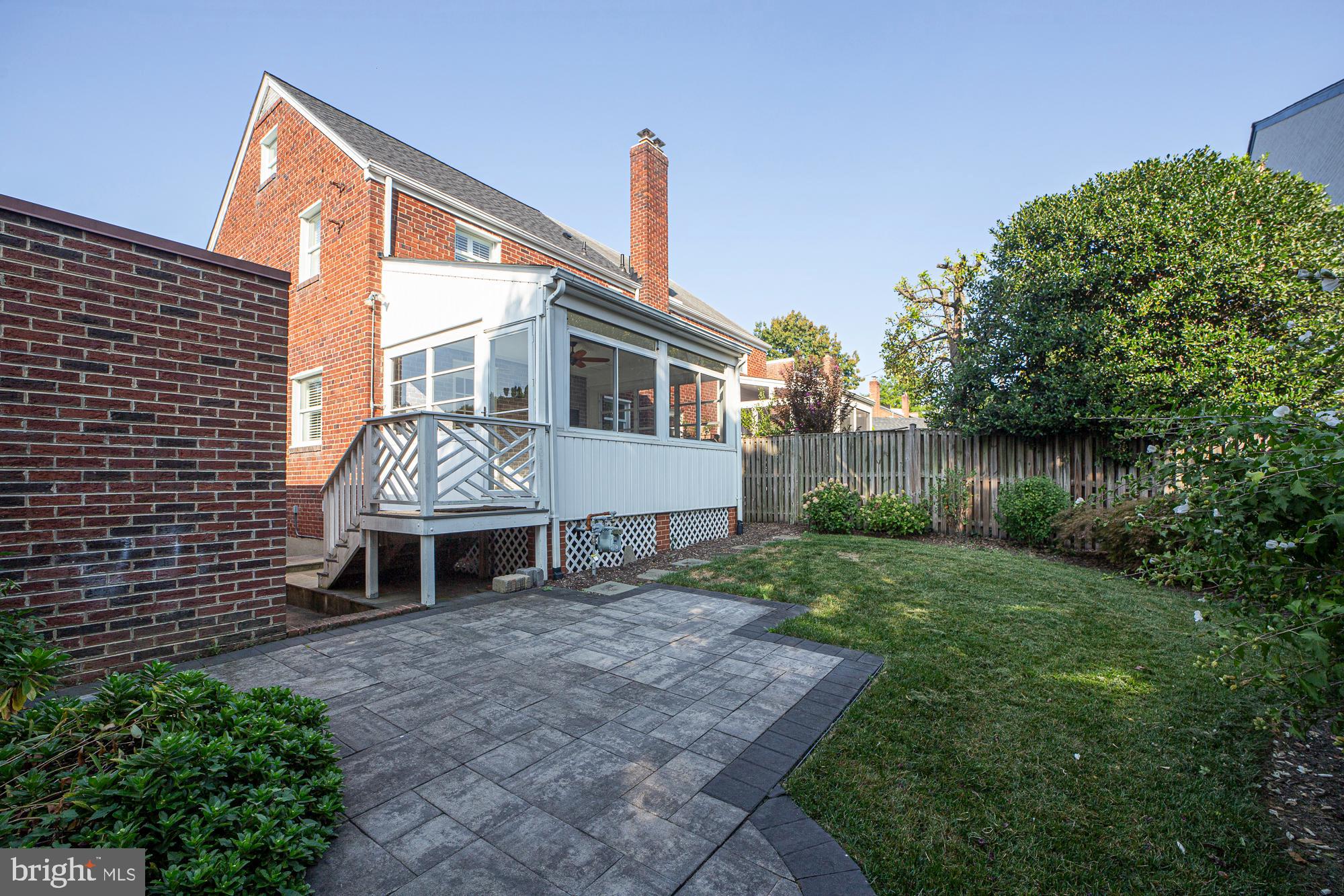 2045 North Brandywine Street Arlington, VA 22207 - Photo 30 of 32