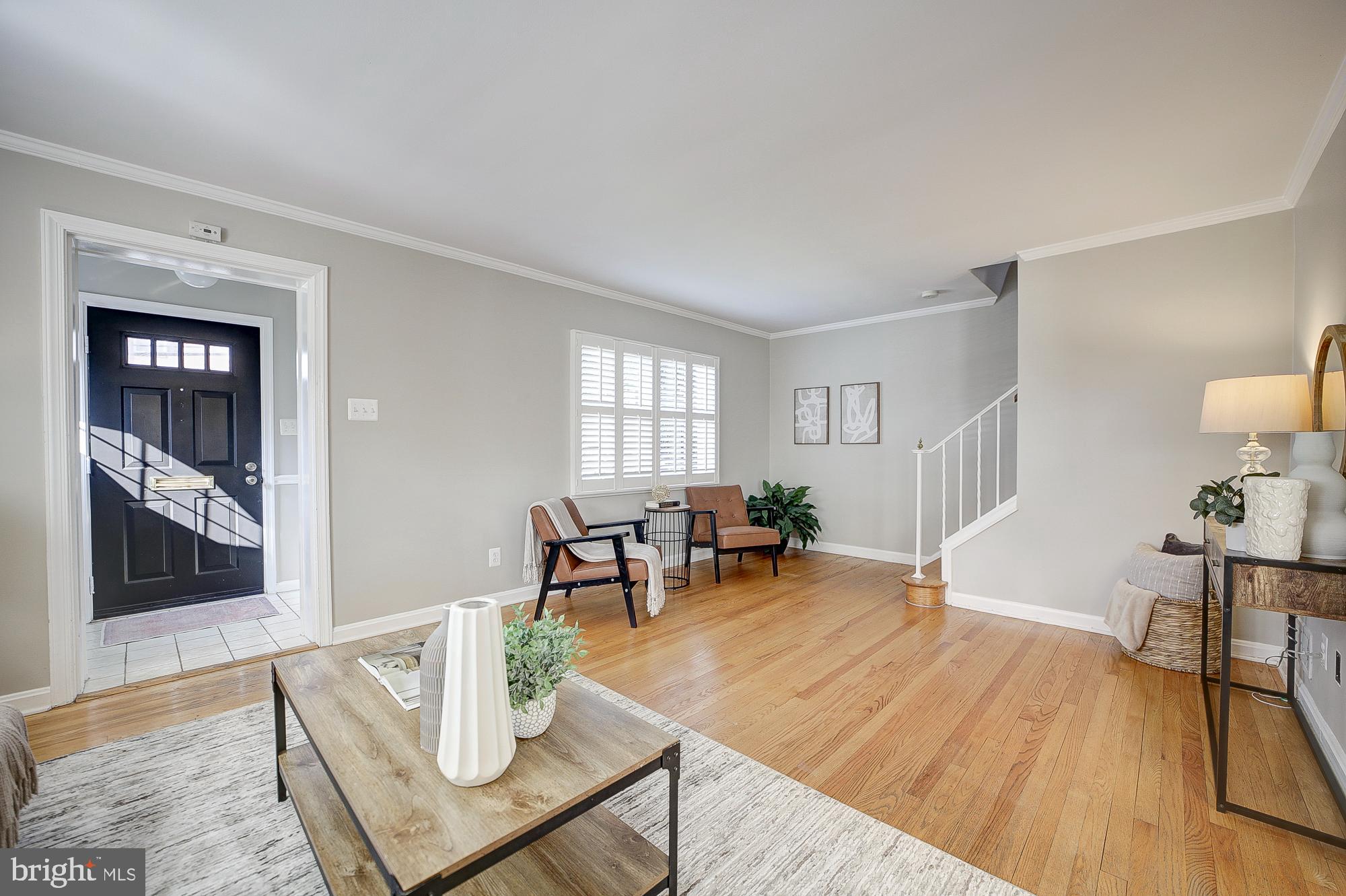 2045 North Brandywine Street Arlington, VA 22207 - Photo 3 of 32