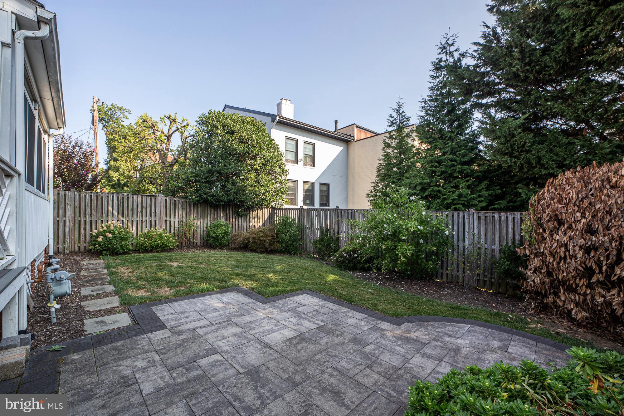 2045 North Brandywine Street Arlington, VA 22207 - Photo 31 of 32