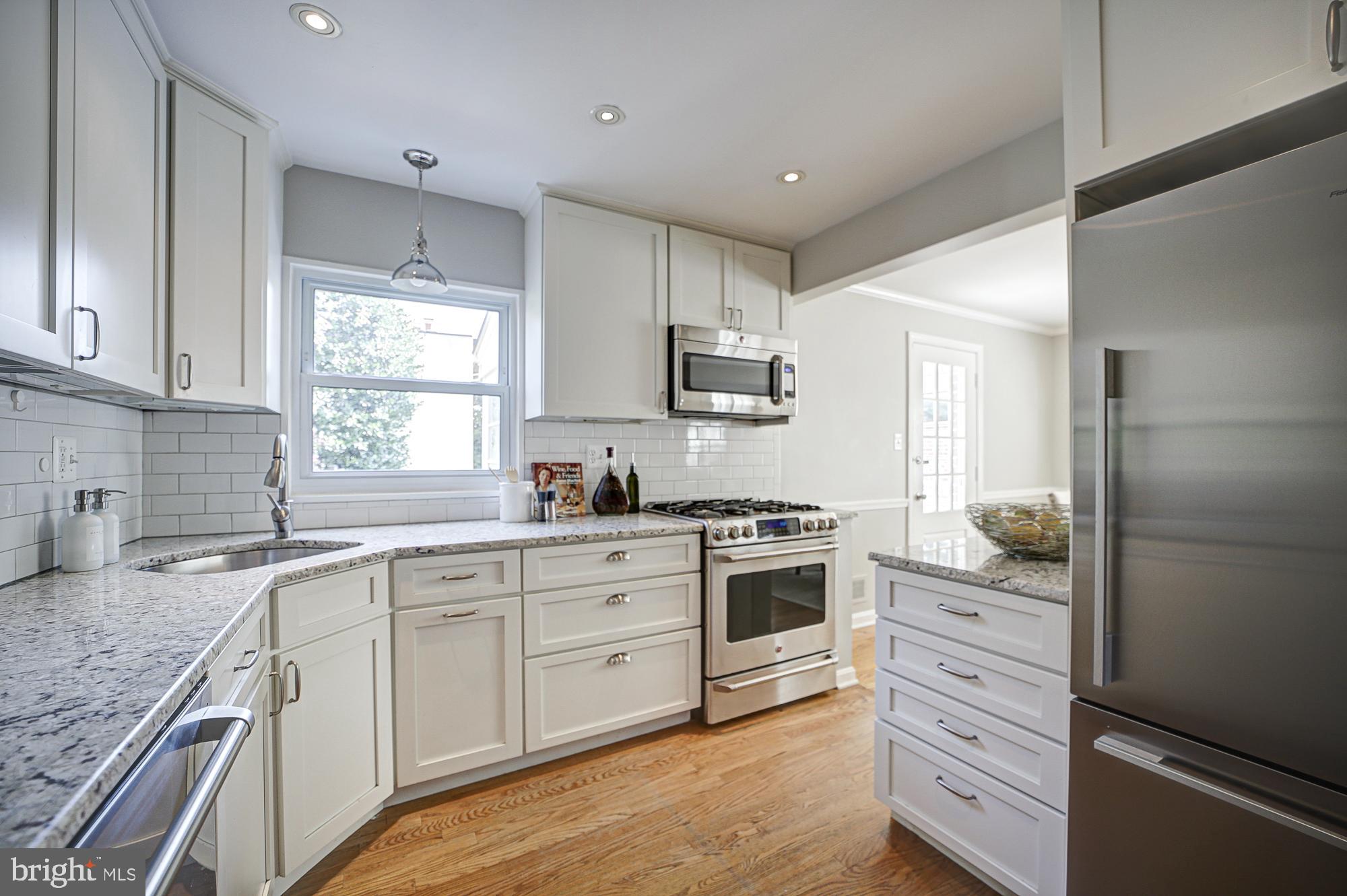 2045 North Brandywine Street Arlington, VA 22207 - Photo 10 of 32