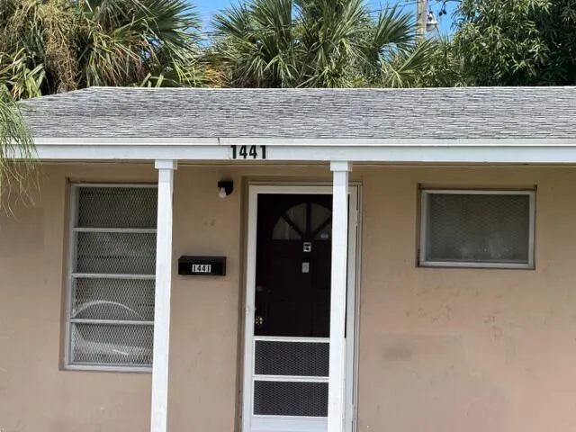$300,000 | 1441 8th Street, West Palm Beach, FL 33401