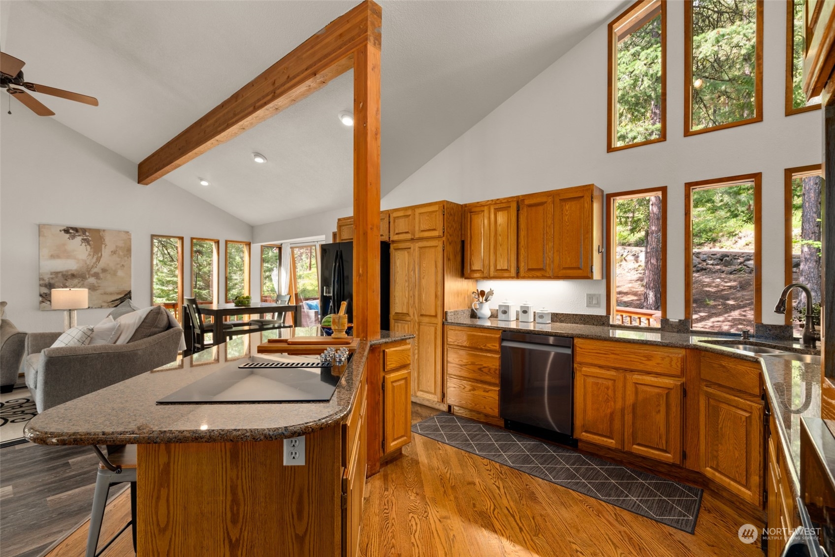 6256 Forest Ridge Drive Wenatchee, WA 98801 - Photo 19 of 37