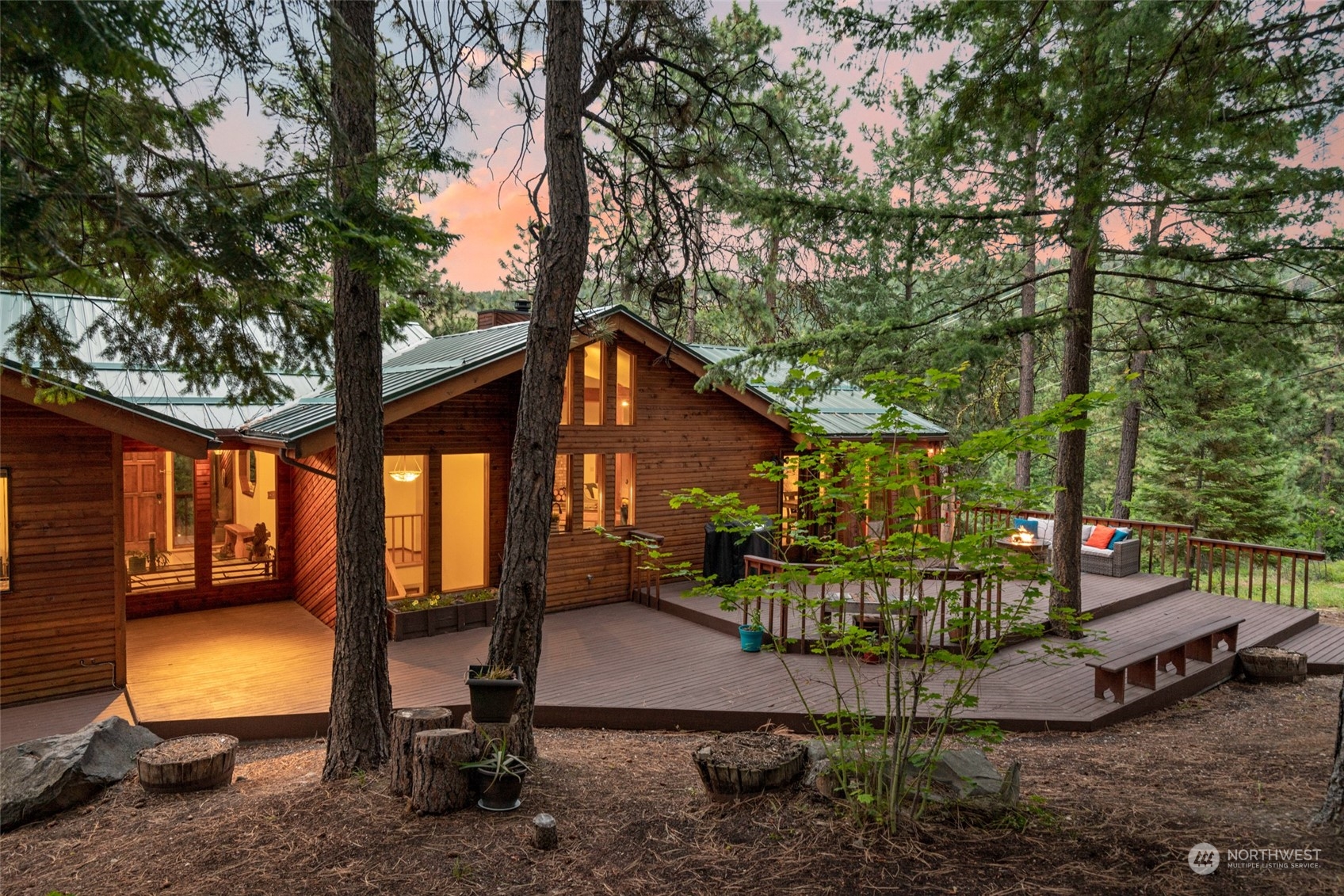 6256 Forest Ridge Drive Wenatchee, WA 98801 - Photo 2 of 37