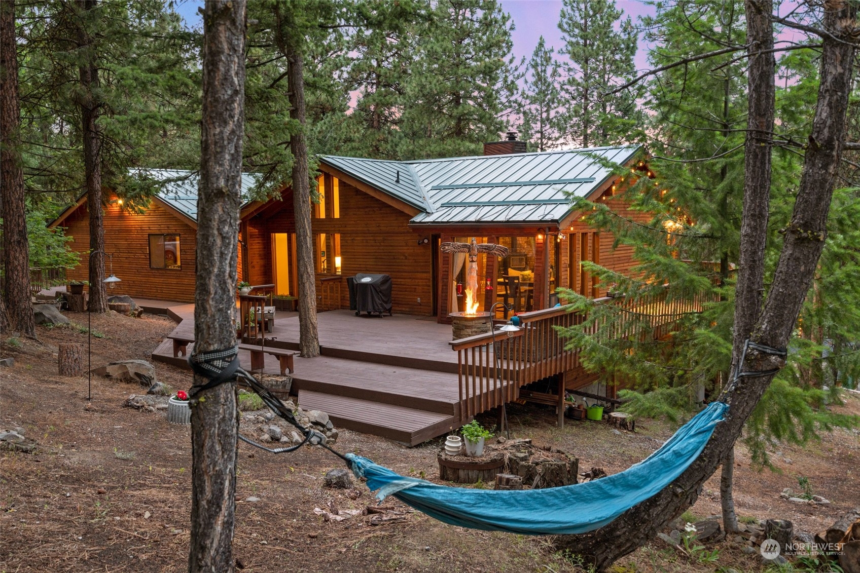 6256 Forest Ridge Drive Wenatchee, WA 98801 - Photo 3 of 37