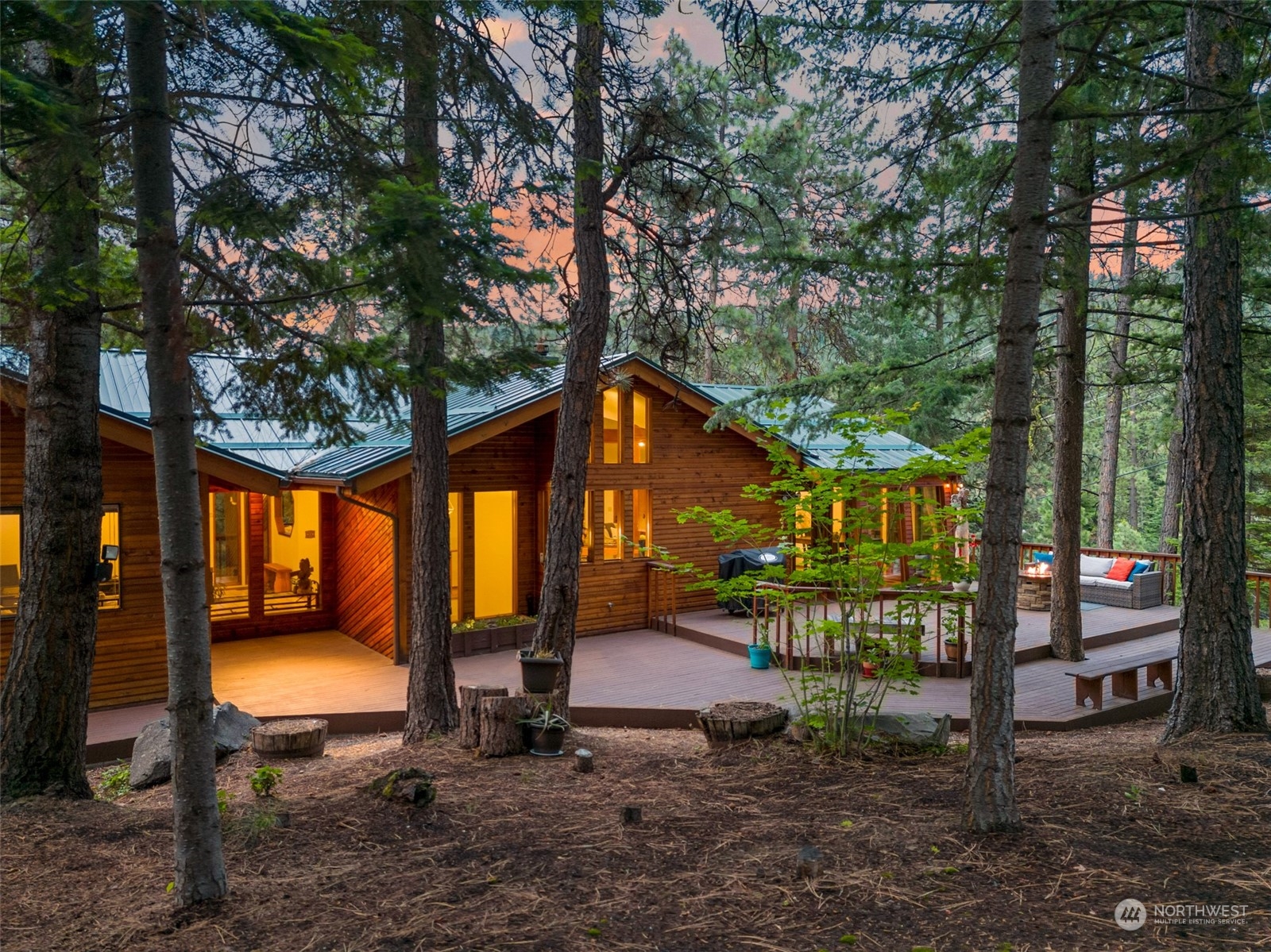 6256 Forest Ridge Drive Wenatchee, WA 98801 - Photo 4 of 37