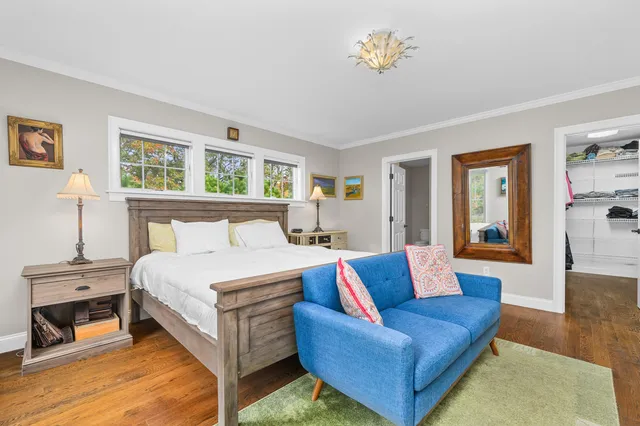 a view of a hallway with washer and dryer