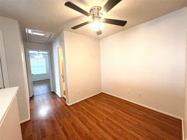 $1,800 | 213 Summerhaze Circle, The Woodlands, TX 77382