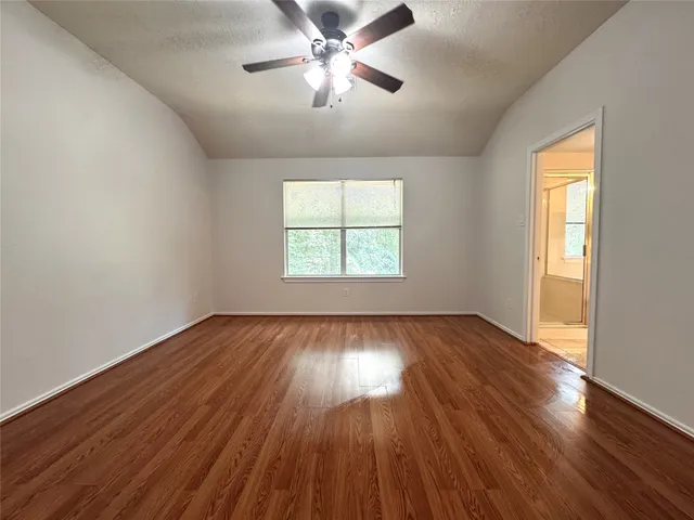 $1,800 | 213 Summerhaze Circle, The Woodlands, TX 77382