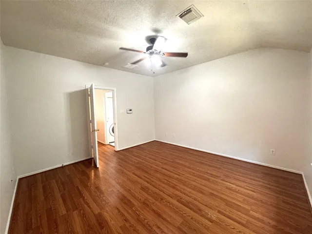 $1,800 | 213 Summerhaze Circle, The Woodlands, TX 77382