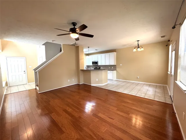 $1,800 | 213 Summerhaze Circle, The Woodlands, TX 77382