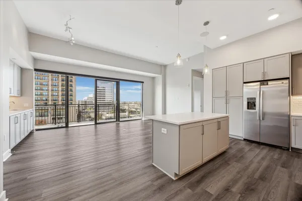 $3,639 | 9757 Katy Freeway, Unit 323, Houston, TX 77024