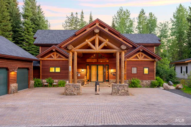 $2,268,000 | 1008 Penstemen Place, McCall, ID 83638