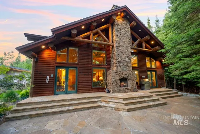 $2,268,000 | 1008 Penstemen Place, McCall, ID 83638